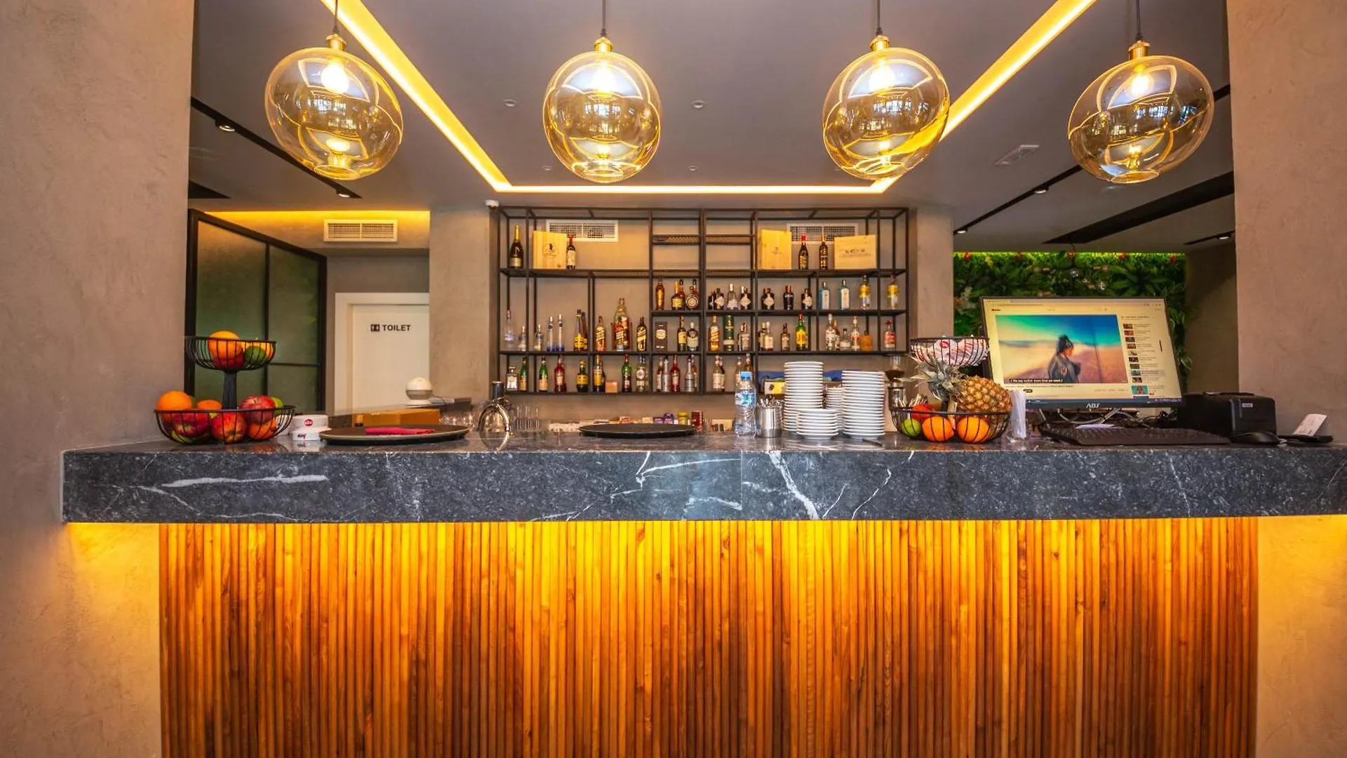 ****  Hotel Riviera Kamez Albania