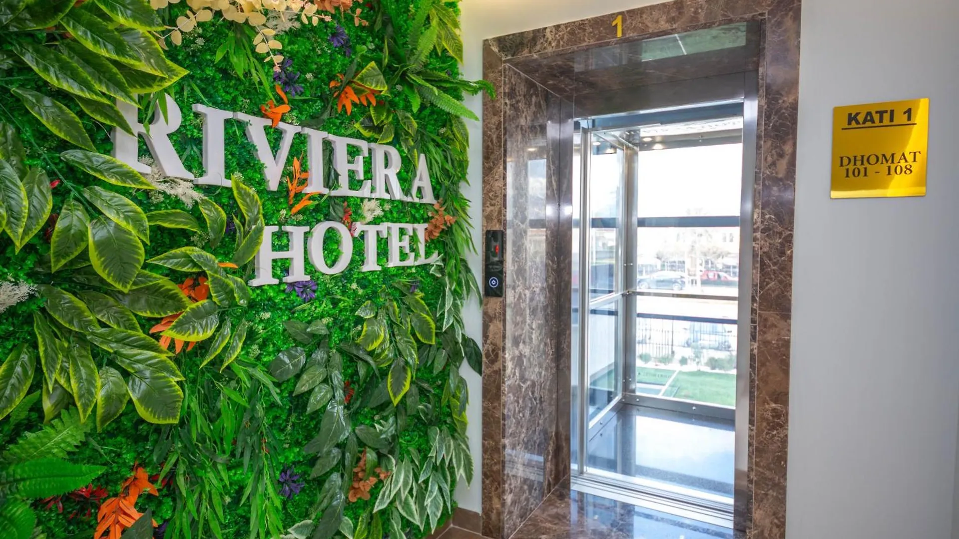 Hotel Riviera Tirana 4*,  Albania