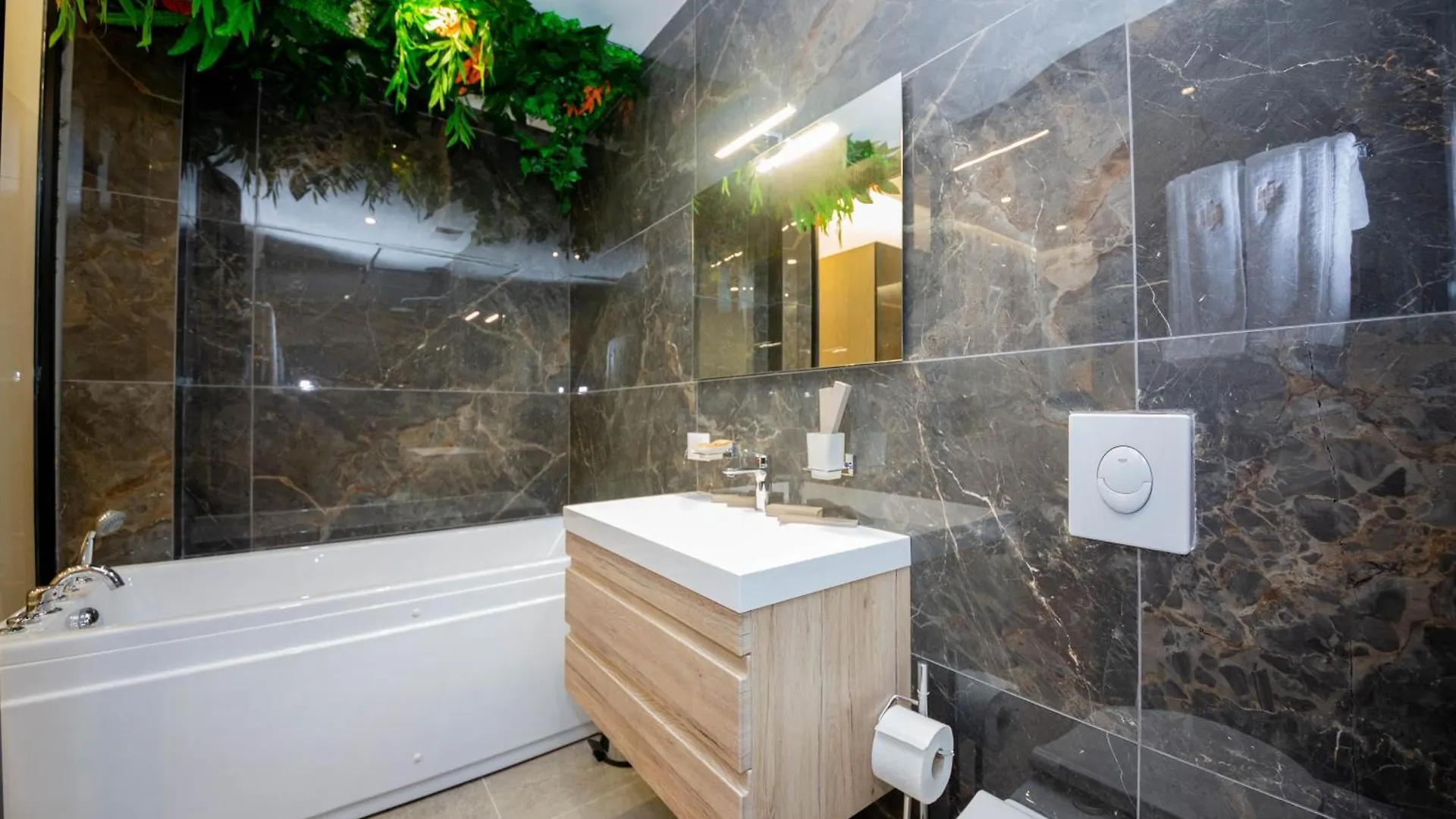 Hotel Riviera Tirana Albania
